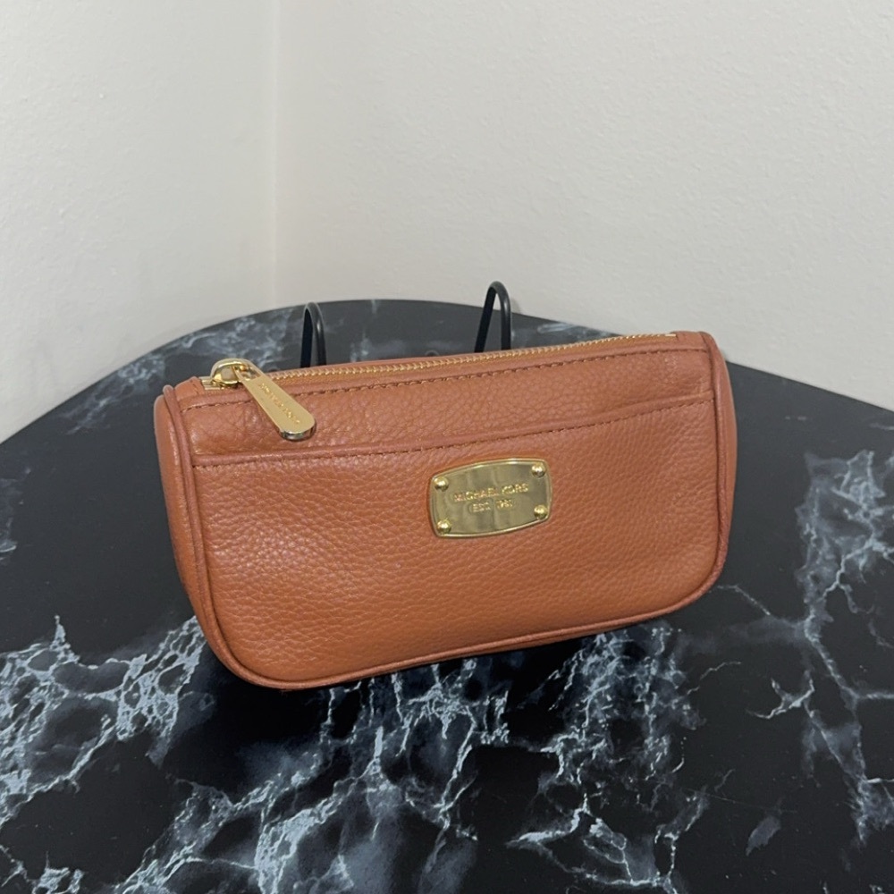Michael Kors Clutch Makeup Leather Bag with Gold Accents AUTHENTIC - Picture 10 of 12